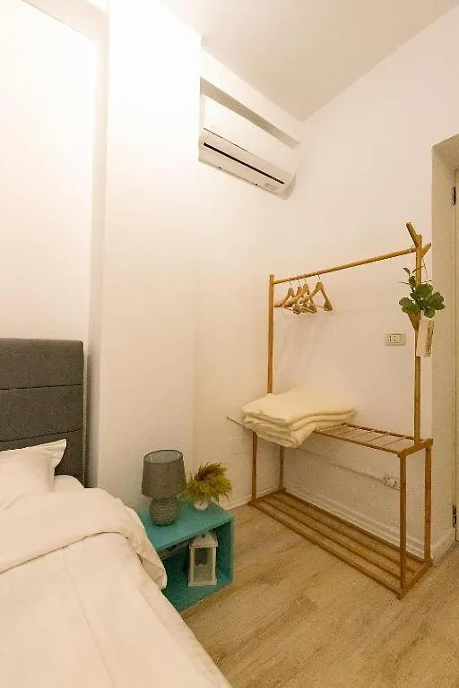 Apartment Comfy Studio Tirana
