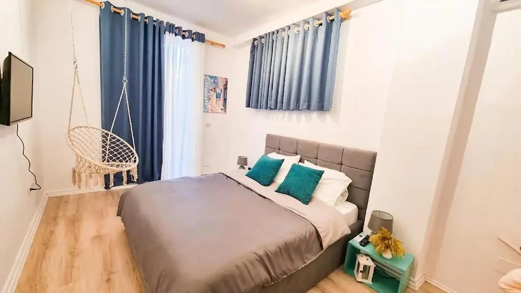 Comfy Studio Tirana